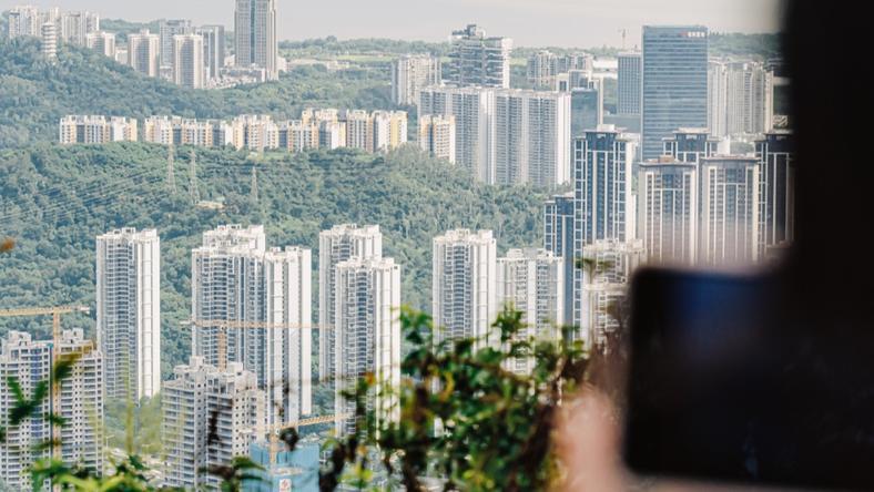 回老家县城买房的深圳人